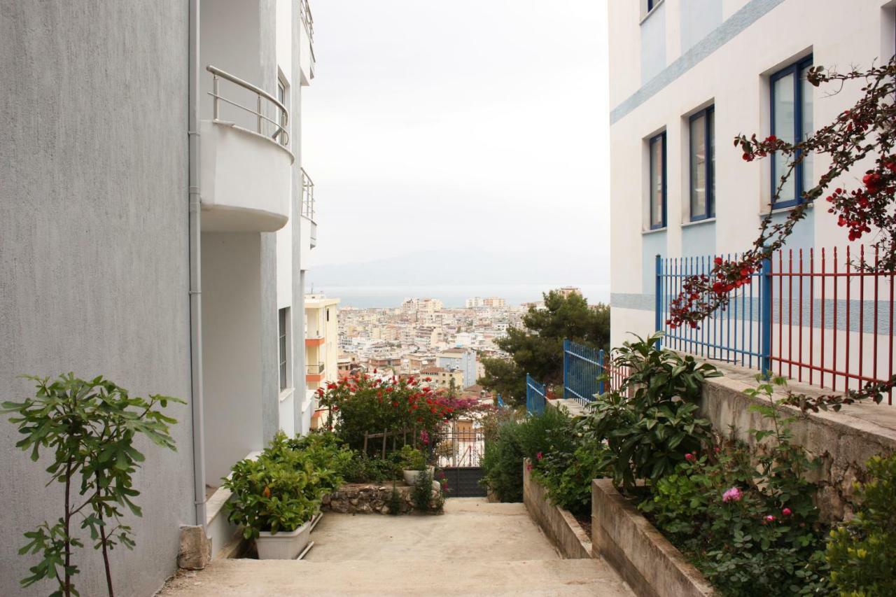 Alexandra'S Apartments Sarandë Eksteriør bilde