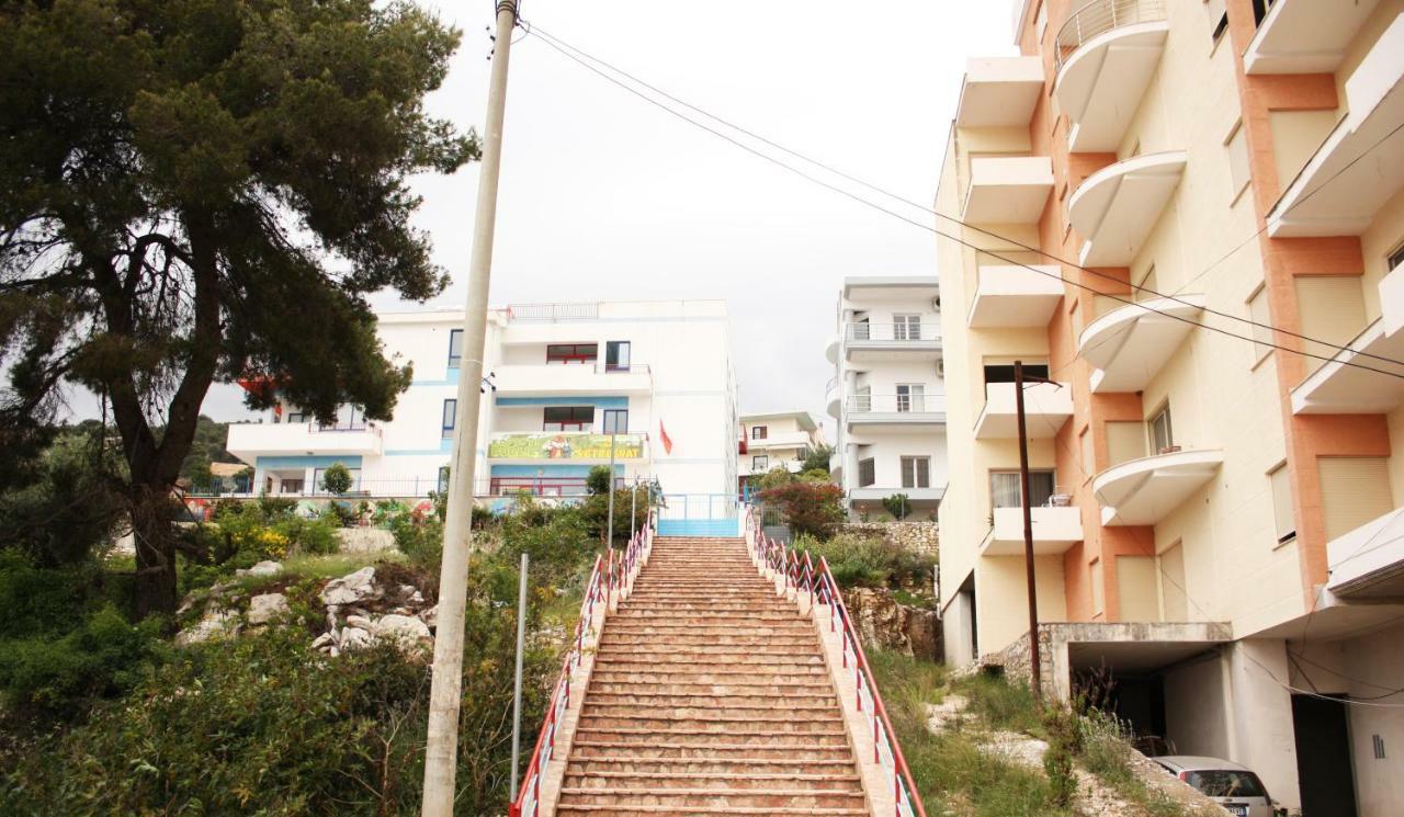 Alexandra'S Apartments Sarandë Eksteriør bilde