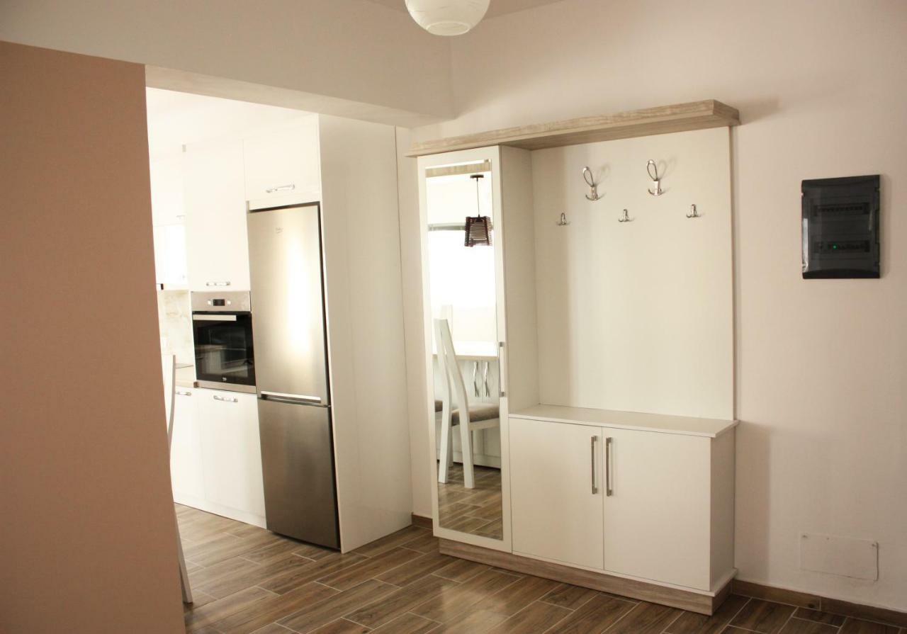 Alexandra'S Apartments Sarandë Eksteriør bilde