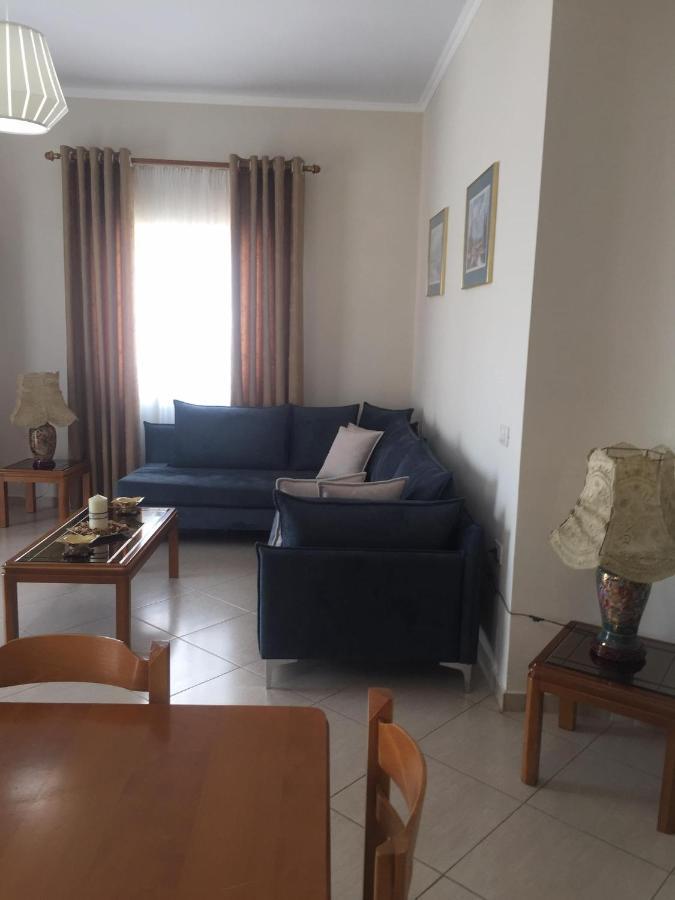 Alexandra'S Apartments Sarandë Eksteriør bilde