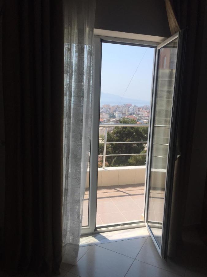 Alexandra'S Apartments Sarandë Eksteriør bilde